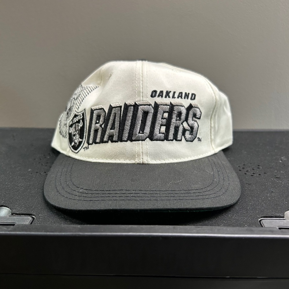 Vintage Oakland Raiders Snapback Hat Men White Pro Line Sports Specialties Laser
